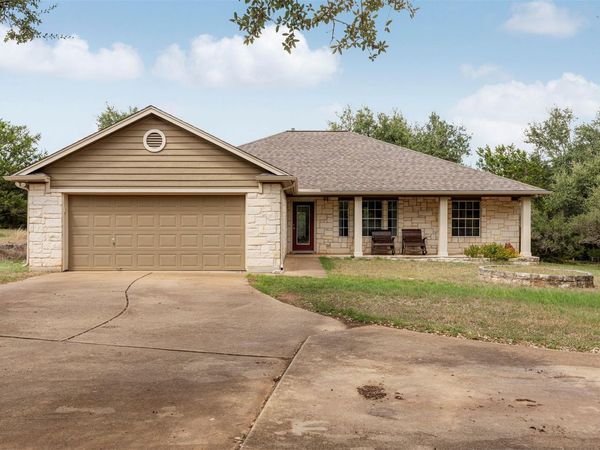 284 Honeycomb CIR, Driftwood, TX 78619