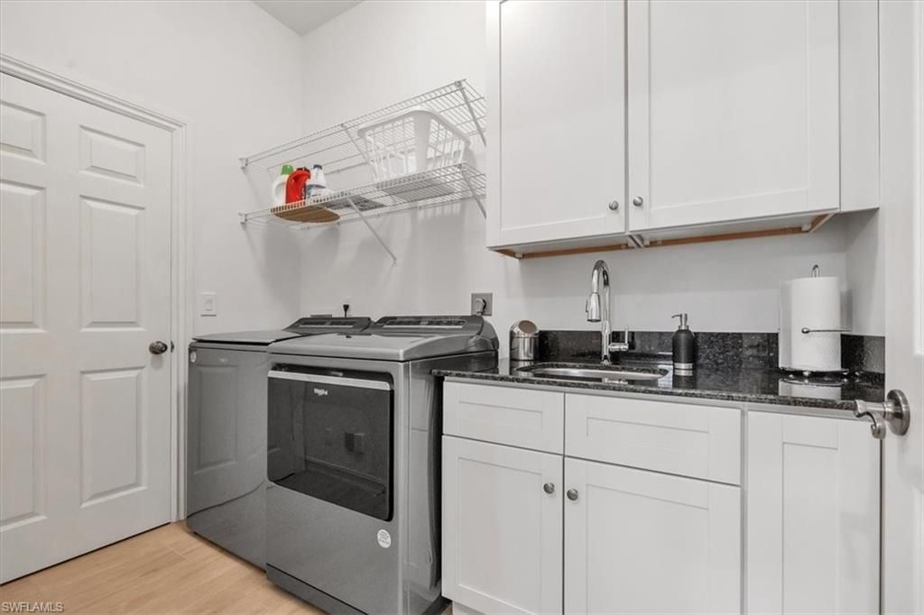 765 Bentwater Cir, Unit 203, Naples, FL 34108 Photo