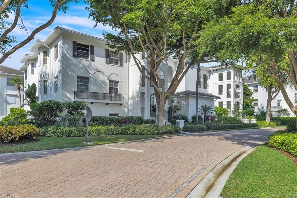 765 Bentwater Cir, Unit 203, Naples, FL 34108 Photo