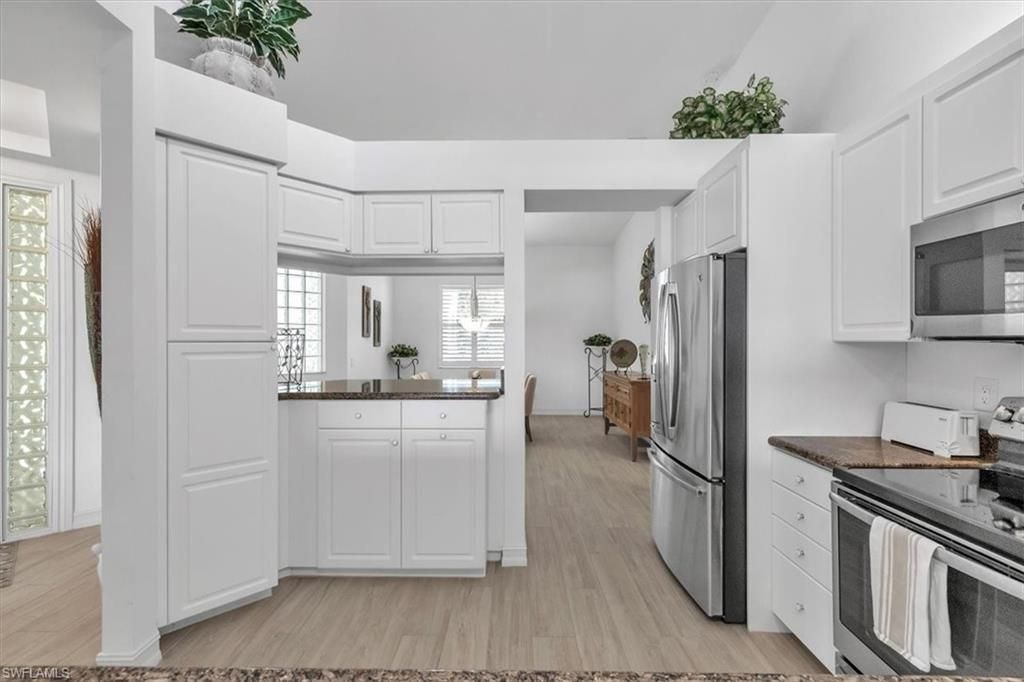 765 Bentwater Cir, Unit 203, Naples, FL 34108 Photo