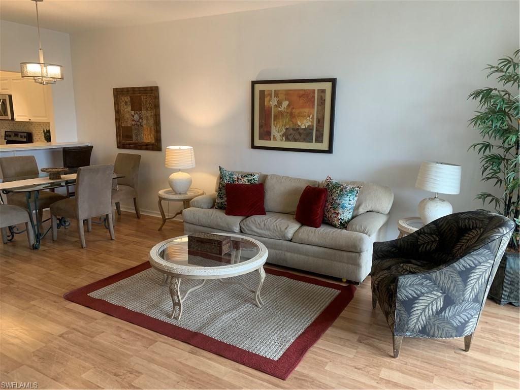 230 Robin Hood Cir, Unit 102, Naples, FL 34104 Photo