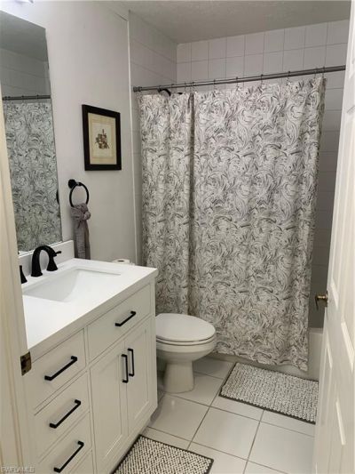 230 Robin Hood Cir, Unit 102, Naples, FL 34104 Photo