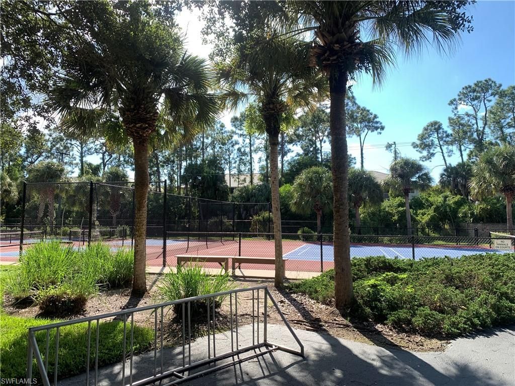 230 Robin Hood Cir, Unit 102, Naples, FL 34104 Photo