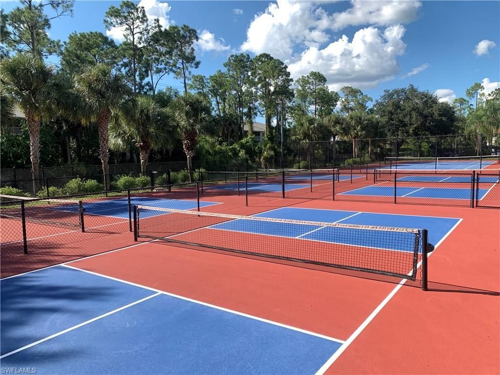 230 Robin Hood Cir, Unit 102, Naples, FL 34104 Photo