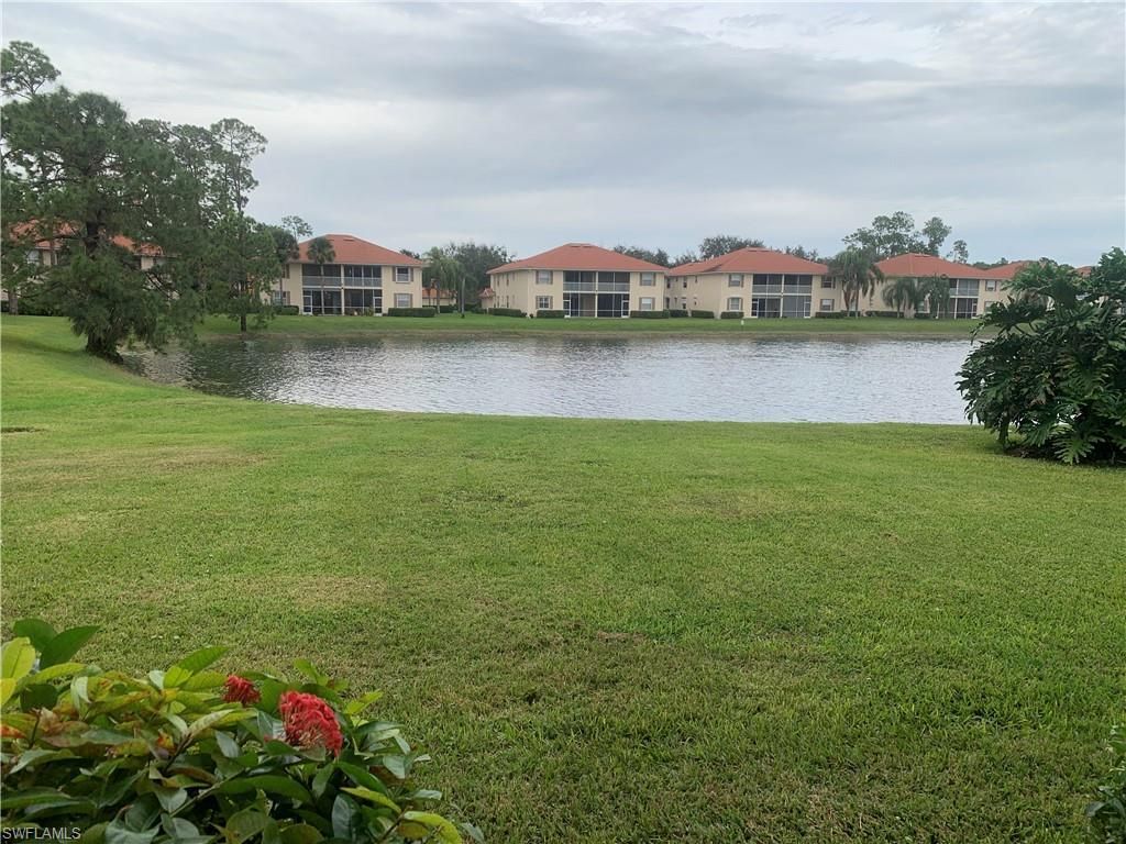 230 Robin Hood Cir, Unit 102, Naples, FL 34104 Photo