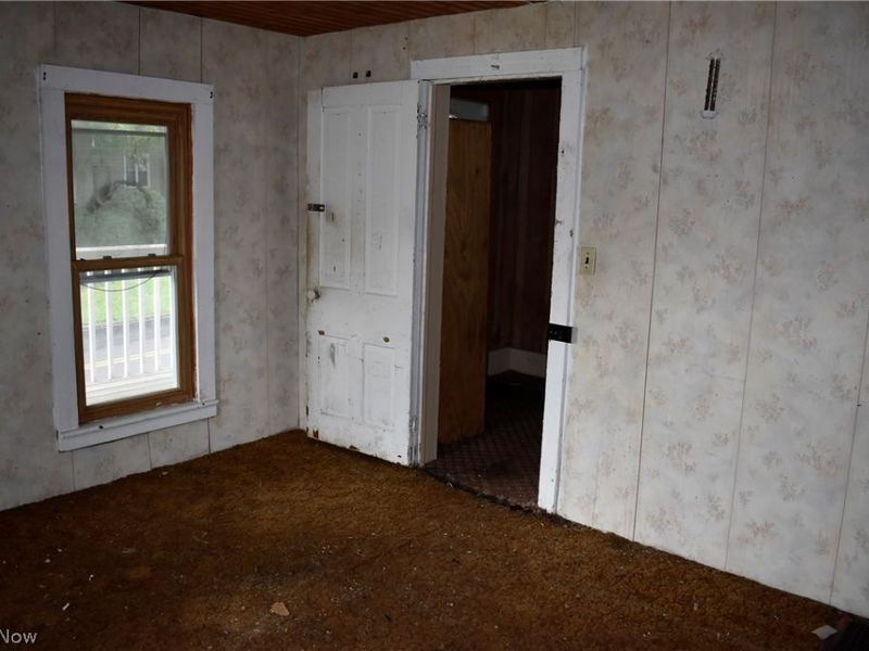 504 E Main Street, East Palestine, OH 44413 Photo 16