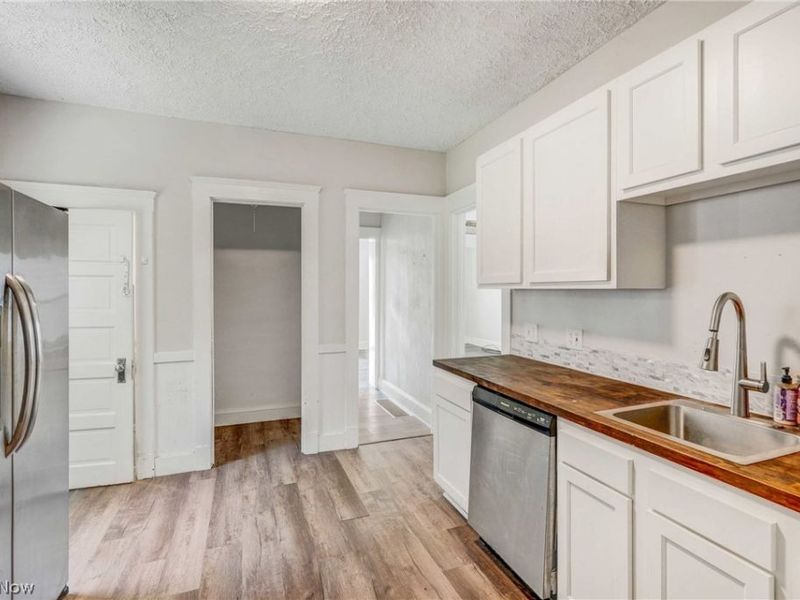 3520 Krather Road, Cleveland, OH 44109 Photo 12