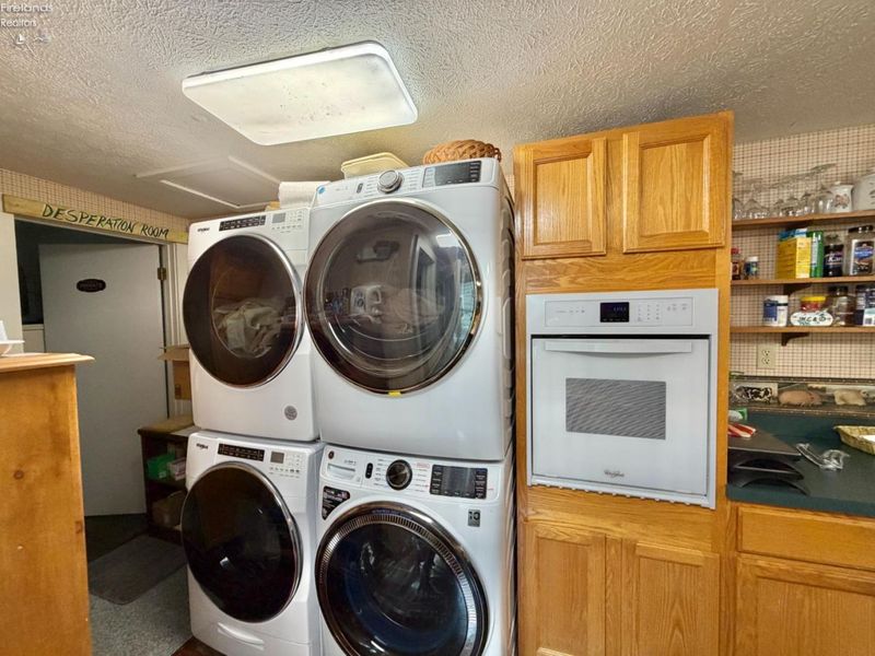 350 Walnut Avenue, Lakeside, OH 43440 Photo 12