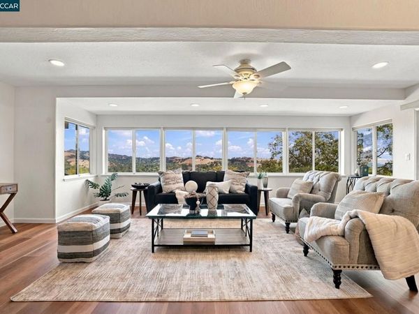 1138 Skycrest Dr, Unit 8, Walnut Creek, CA 94595