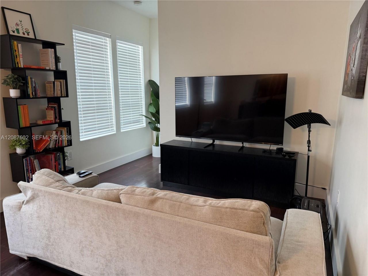 737 Jefferson Ave, Unit 303, Miami Beach, FL 33139 Photo