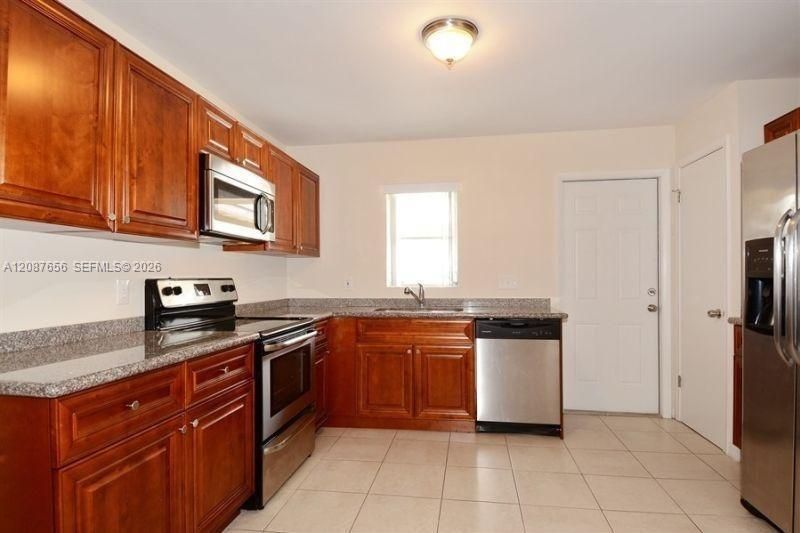 4304 N Shore Dr, West Palm Beach, FL 33407 Photo