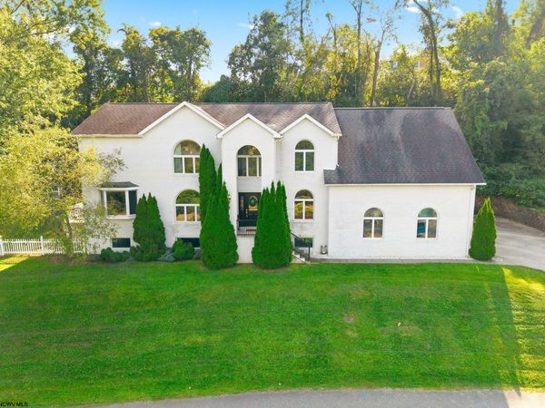 722 Poplar Woods Drive, Morgantown, WV 26505