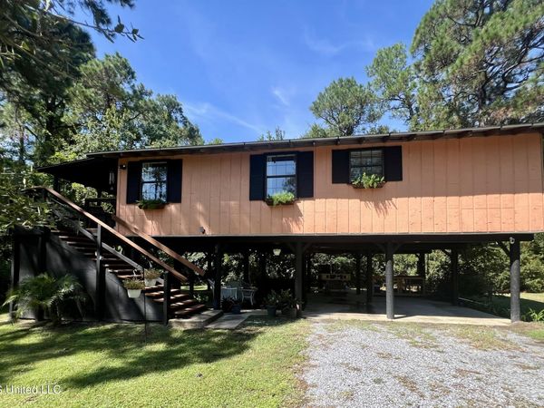 6809 Mescalero Street, Biloxi, MS 39532