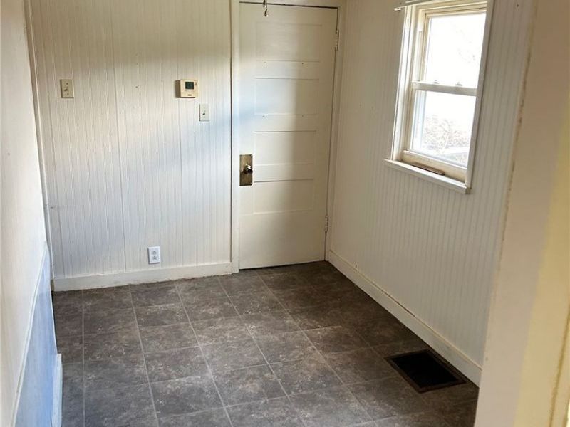 6813 Superior Road SE, Uhrichsville, OH 44683 Photo 6