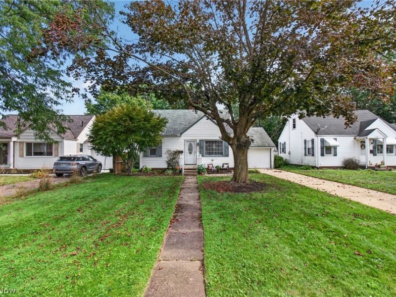 1308 Manor Avenue SW, Canton, OH 44710 Photo 1