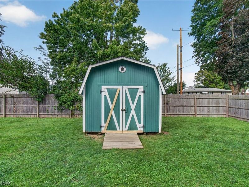 1308 Manor Avenue SW, Canton, OH 44710 Photo 18