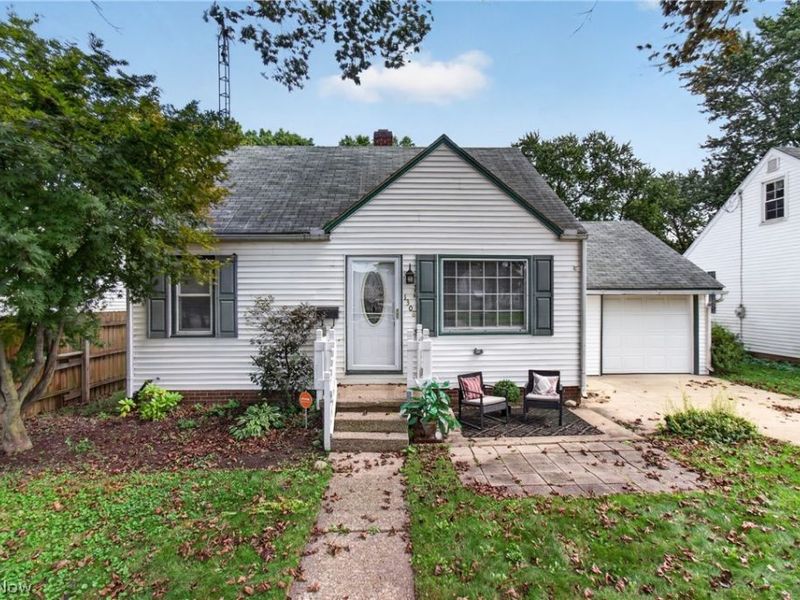 1308 Manor Avenue SW, Canton, OH 44710 Photo 2