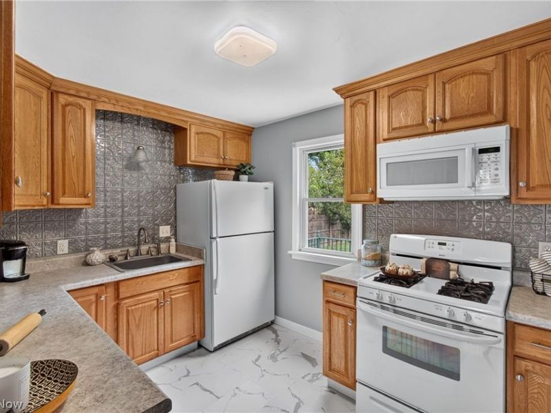 1308 Manor Avenue SW, Canton, OH 44710 Photo 7