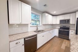 2697 Louise Drive photo 4