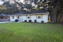 2697 Louise Drive photo 4