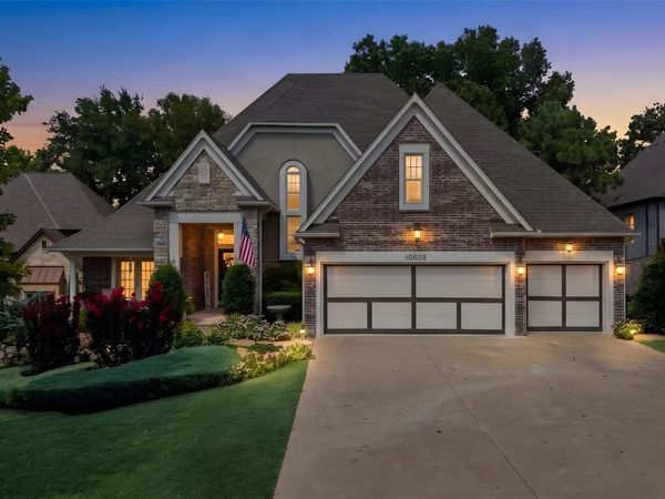 10608 S Nandina Court W, Jenks, OK 74037