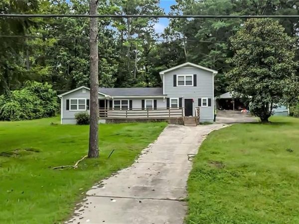 3898 Panthersville Road , Ellenwood, GA 30294