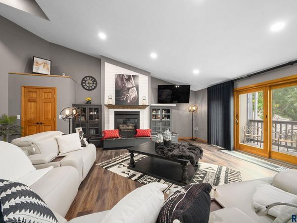 4224 S Minnesota Ave, Unit 301, Sioux Falls, SD 57105