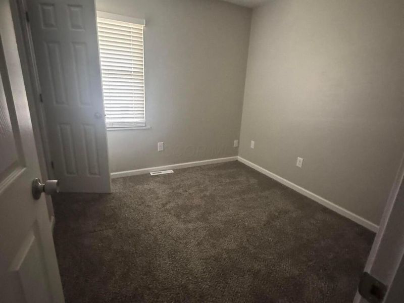 4247 Arbury Lane, Columbus, OH 43224 Photo 4