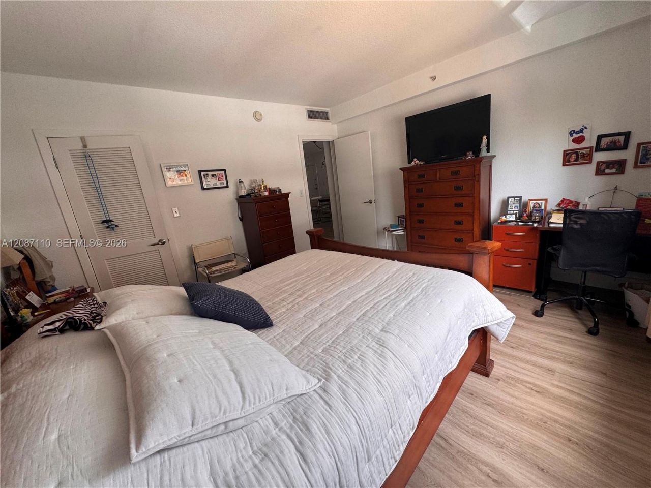 401 69th St, Unit 407, Miami Beach, FL 33141 Photo