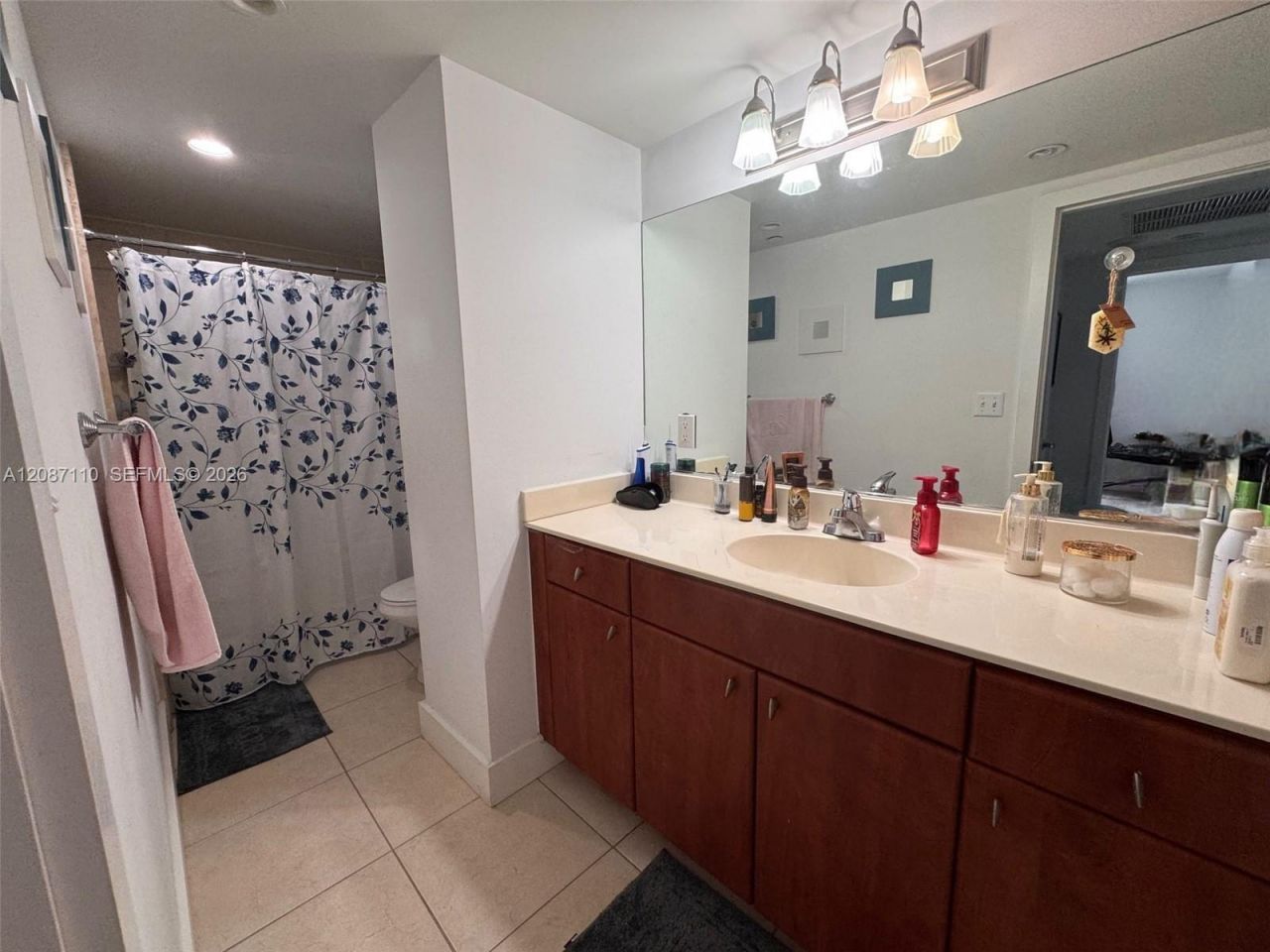 401 69th St, Unit 407, Miami Beach, FL 33141 Photo