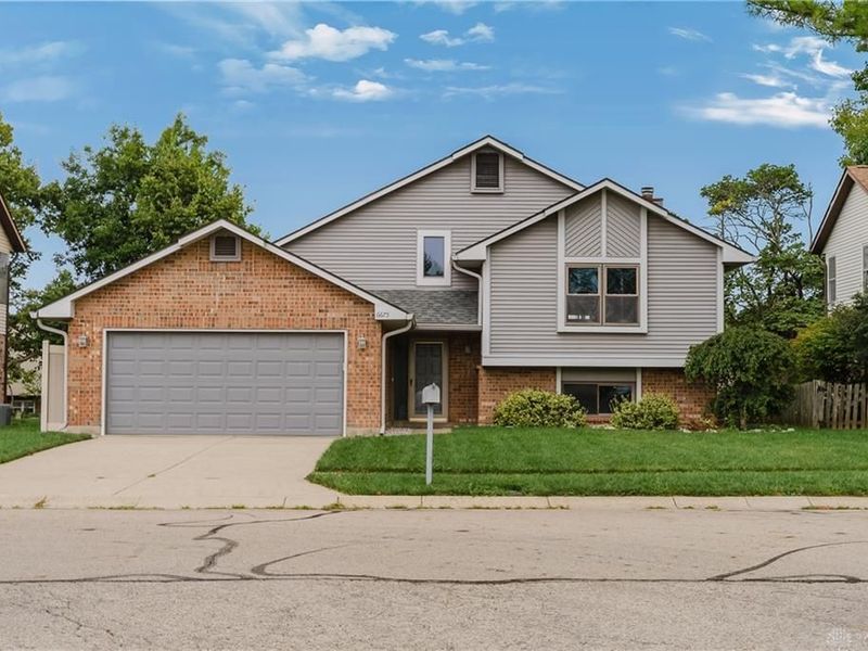 6675 Loblolly Drive, Dayton, OH 45424 Photo 2