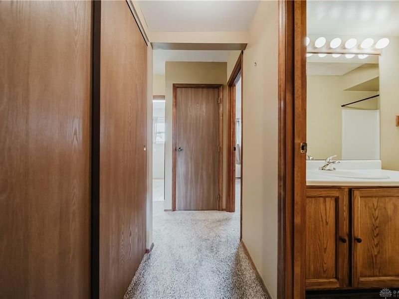 6675 Loblolly Drive, Dayton, OH 45424 Photo 46