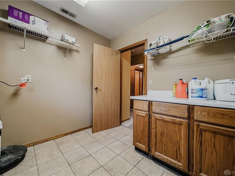 6675 Loblolly Drive, Dayton, OH 45424 Photo 50