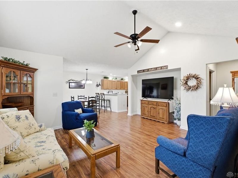 275 Broadleaf Circle, Miamisburg, OH 45342 Photo 7