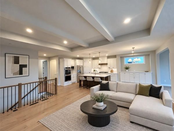 4048 Arbor Drive, Woodbury, MN 55129