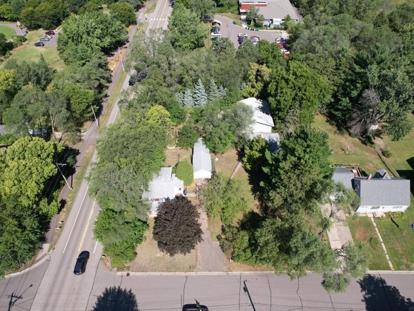 2466 Dale Street N, Roseville, MN 55113