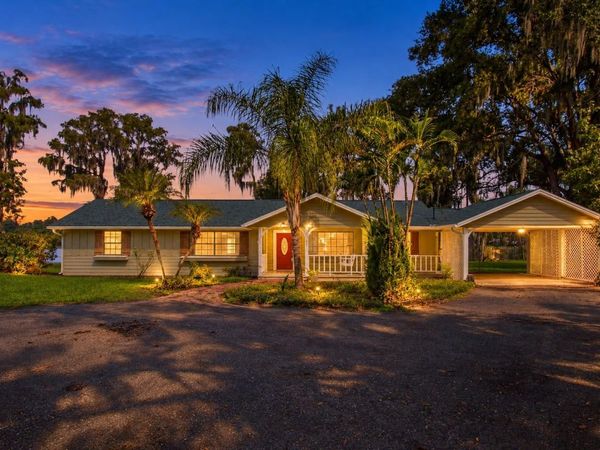 703 CRYSTAL LAKE ROAD , LUTZ, FL 33548