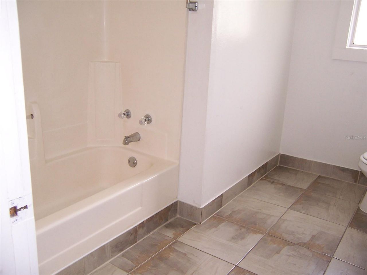 2011 Carrington Drive, Orlando, FL 32807 Photo