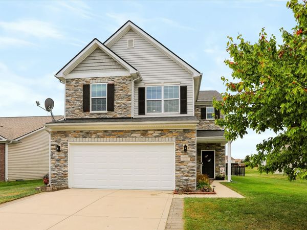 3392 Roundlake Lane, Whitestown, IN 46075