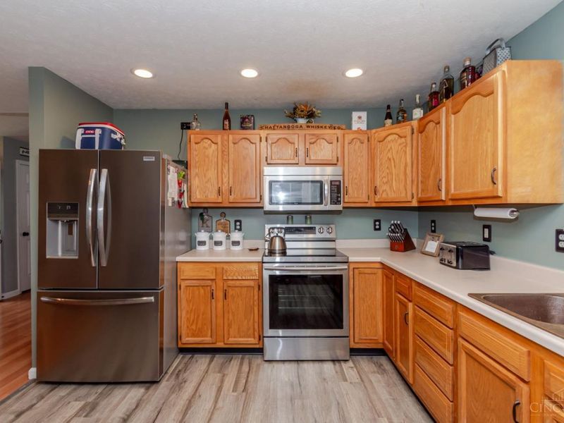 147 Fiord Drive, Lakengren, OH 45320 Photo 6