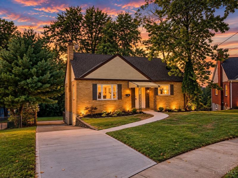 3909 Cedarwood Place, Cincinnati, OH 45213 Photo 2