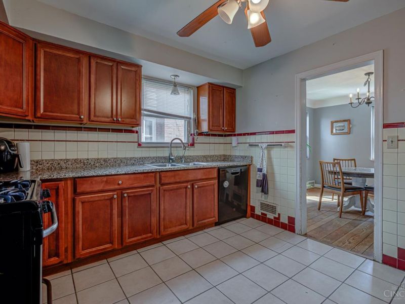 3079 Neisel Avenue, Green Township, OH 45248 Photo 6