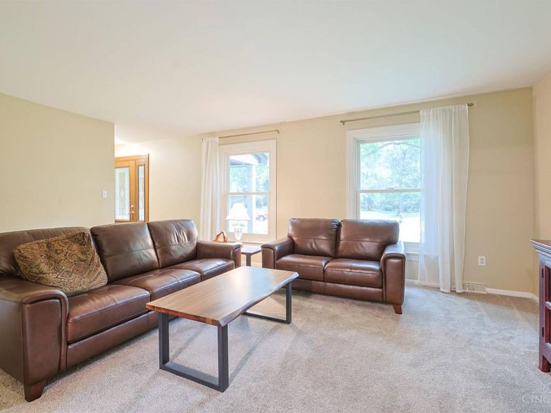 8389 Shadowpoint Court, Montgomery, OH 45242 Photo 12