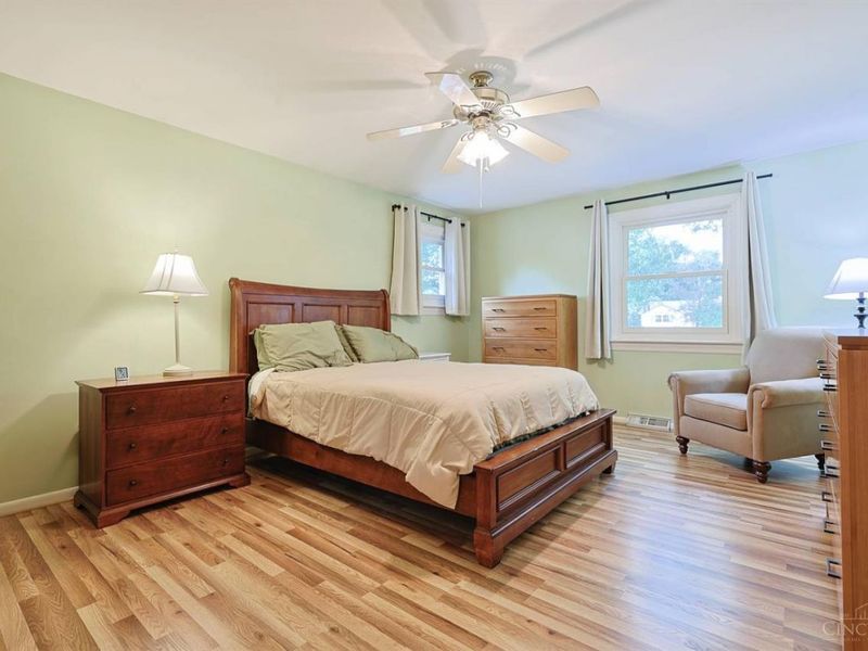 8389 Shadowpoint Court, Montgomery, OH 45242 Photo 14