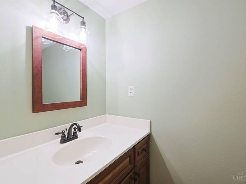8389 Shadowpoint Court, Montgomery, OH 45242 Photo 23