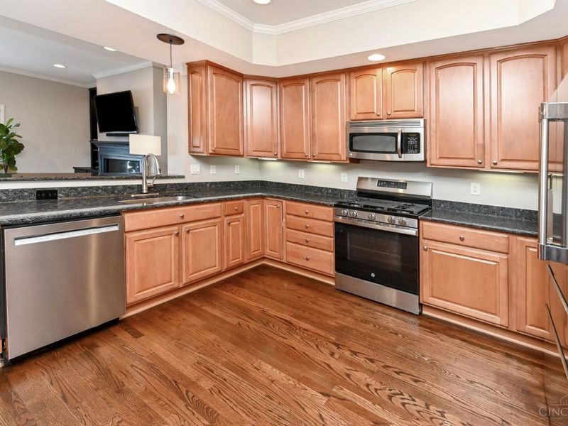 467 Flinn Avenue, Cincinnati, OH 45226 Photo 7