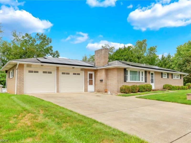 1351 Maple Heights Lane, Coshocton, OH 43812 Photo 2