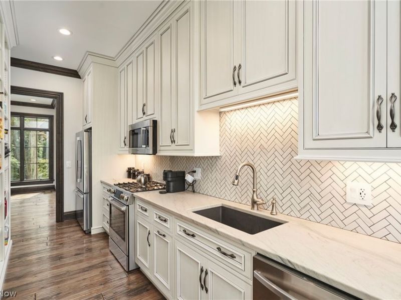6069 Oban Court, Medina, OH 44256 Photo 12