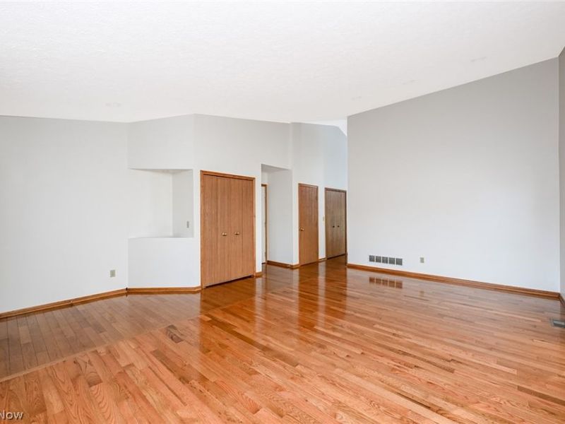 2156 Thornbury Lane, Akron, OH 44319 Photo 16
