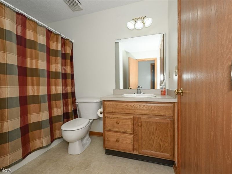 2156 Thornbury Lane, Akron, OH 44319 Photo 23